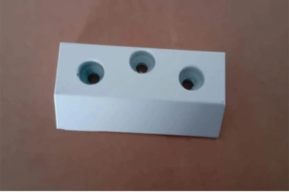 12020 - Tassello in pvc 80x40 spessore 15 mm