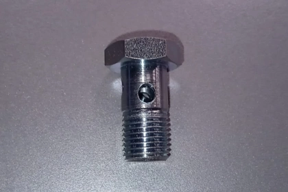 17040 - Vite forata 1/4"" ( da abbinare a 17045 )