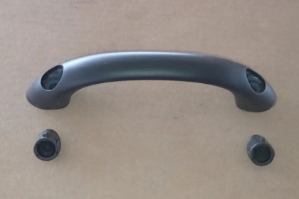 02180 - Maniglia interna in plastica, tirasportello, mm 155/165