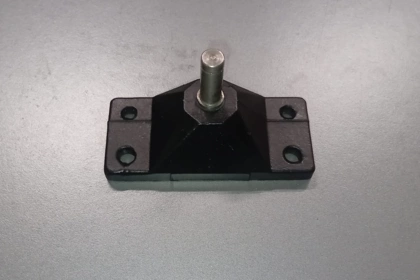 05027 - Attacco per molla a gas