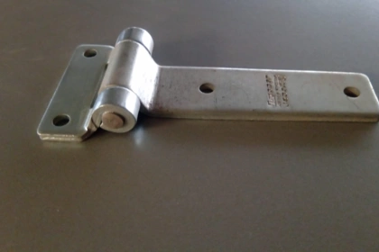 12052 - Cerniera zincata dritta