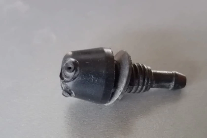 09083 - Spruzzatore lavavetri 684