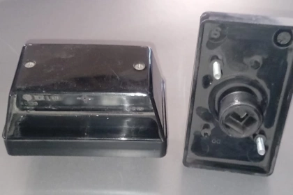 03019 - Fanalino targa destro mm 115 × 65, altezza 60